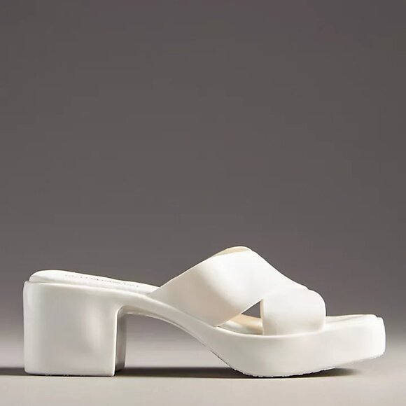 Jeffrey Campbell Bubblegum Block Heels NEW Size 9M in Cream Shiny - Picture 1 of 3